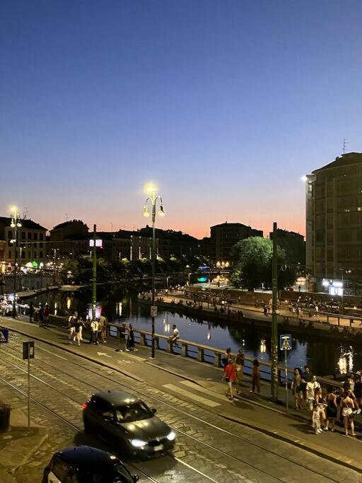 Casa Darsena Apartment มิลาน ภายนอก รูปภาพ